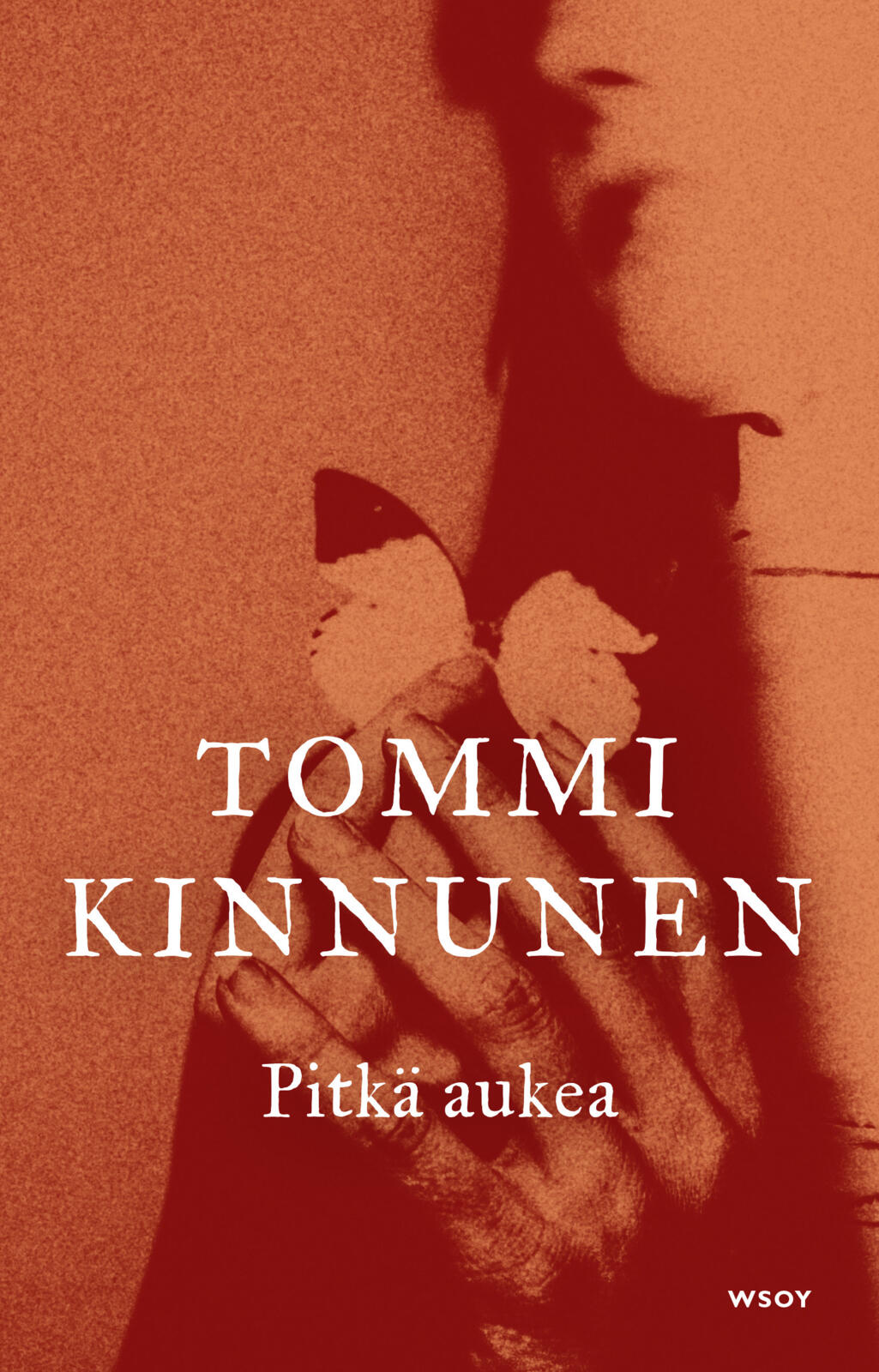 Etukansi. Tommi Kinnunen Pitkä aukea