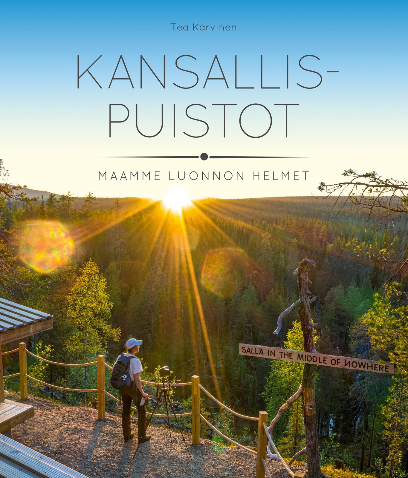 Etukansi. Tea Karvinen Kansallispuistot