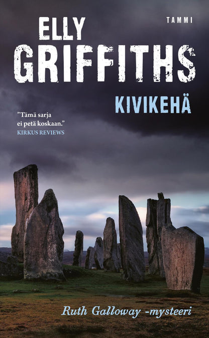 Etukansi. Elly Griffiths Kivikehä