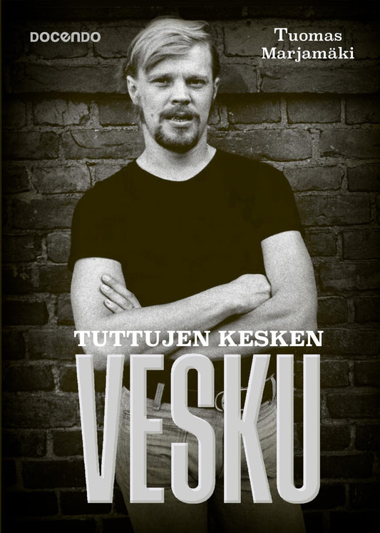 Etukansi. Tuomas Marjamäki. Tuttujen kesken Vesku.