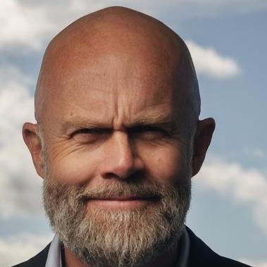 Erik Bertrand Larssen