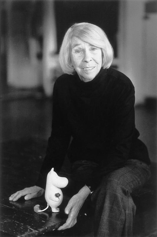 Etukansi. Tove Jansson. Tove Jansson. Muumipeikko ja tärkeä lahja.